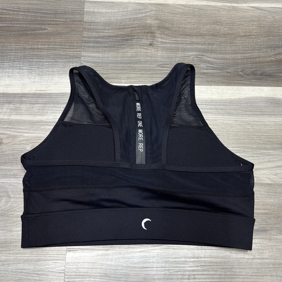 Black Mesh Sports Bra size large - Picture 5 of 8